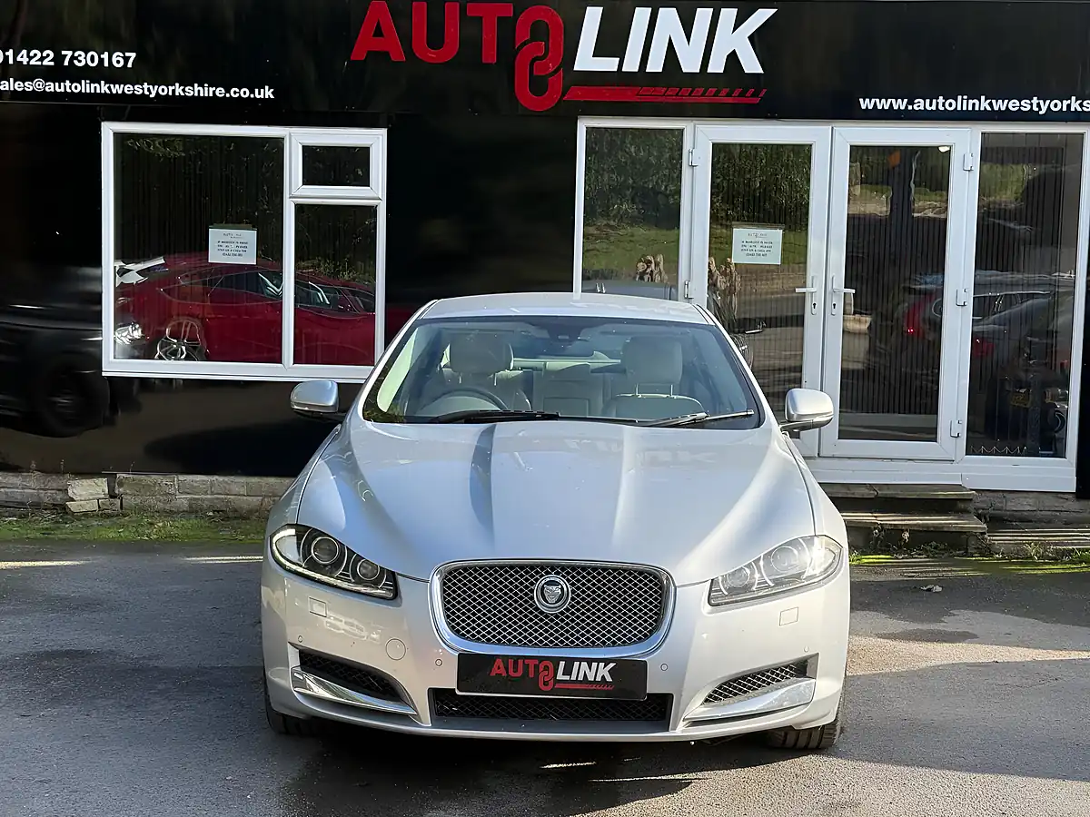 Used 2013 Jaguar Xf Premium Luxury Silver - Interior and Exterior details 6