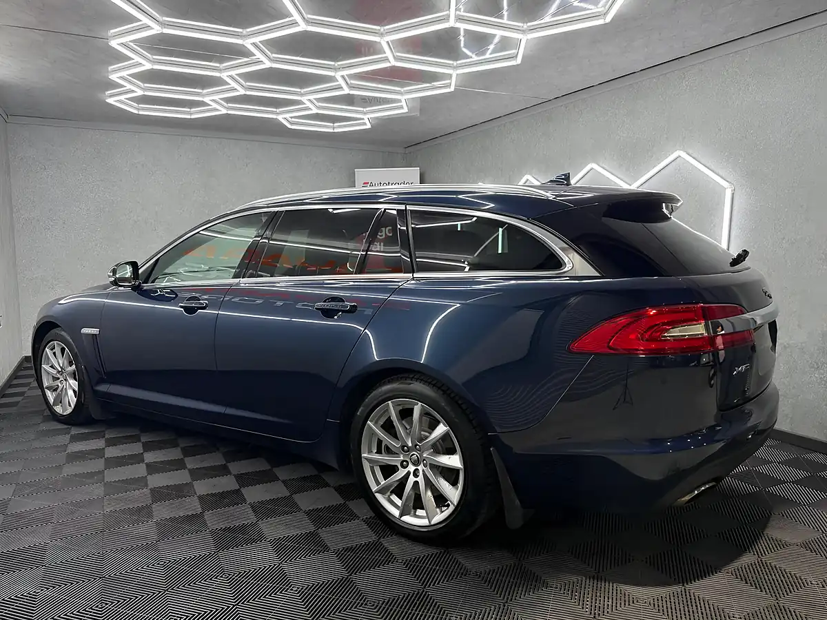 Used 2013 Jaguar Xf Premium Luxury Sportbrake Blue - Interior and Exterior details 11