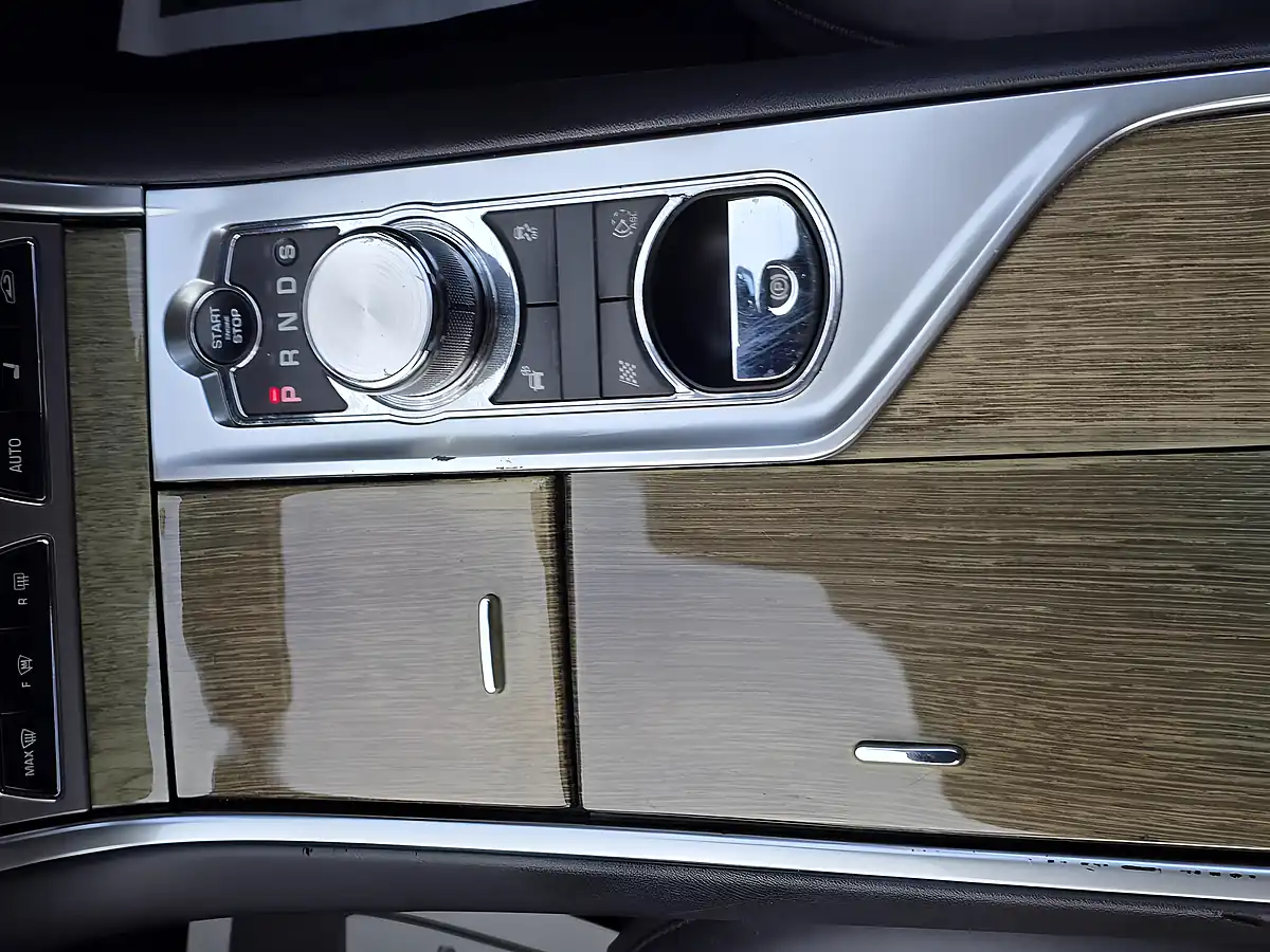 Used 2013 Jaguar Xf Premium Luxury Sportbrake Grey - Interior and Exterior details 12
