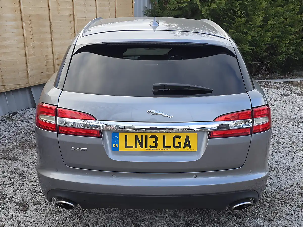 Used 2013 Jaguar Xf Premium Luxury Sportbrake Grey - Interior and Exterior details 8