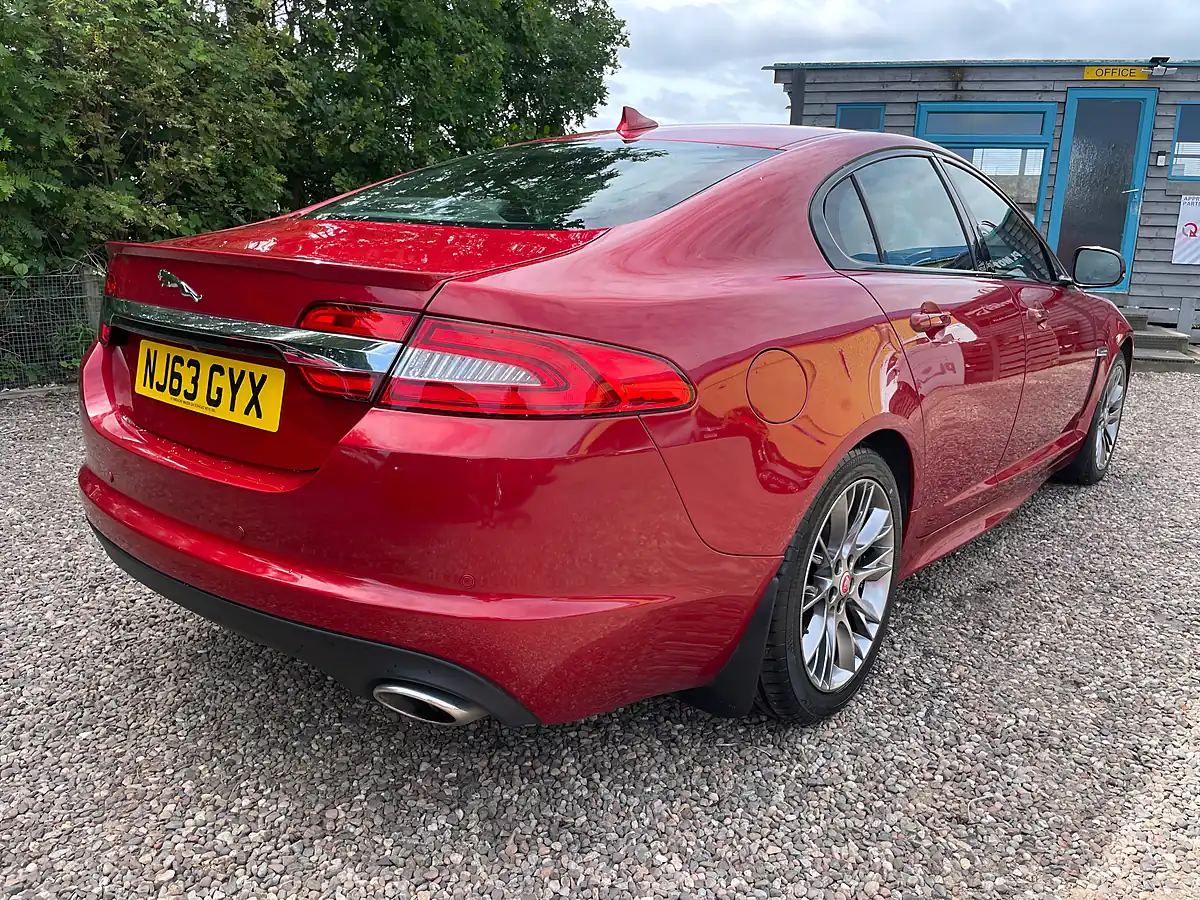 Used 2013 Jaguar Xf R-Sport Italian Racing Red - Interior and Exterior details 3