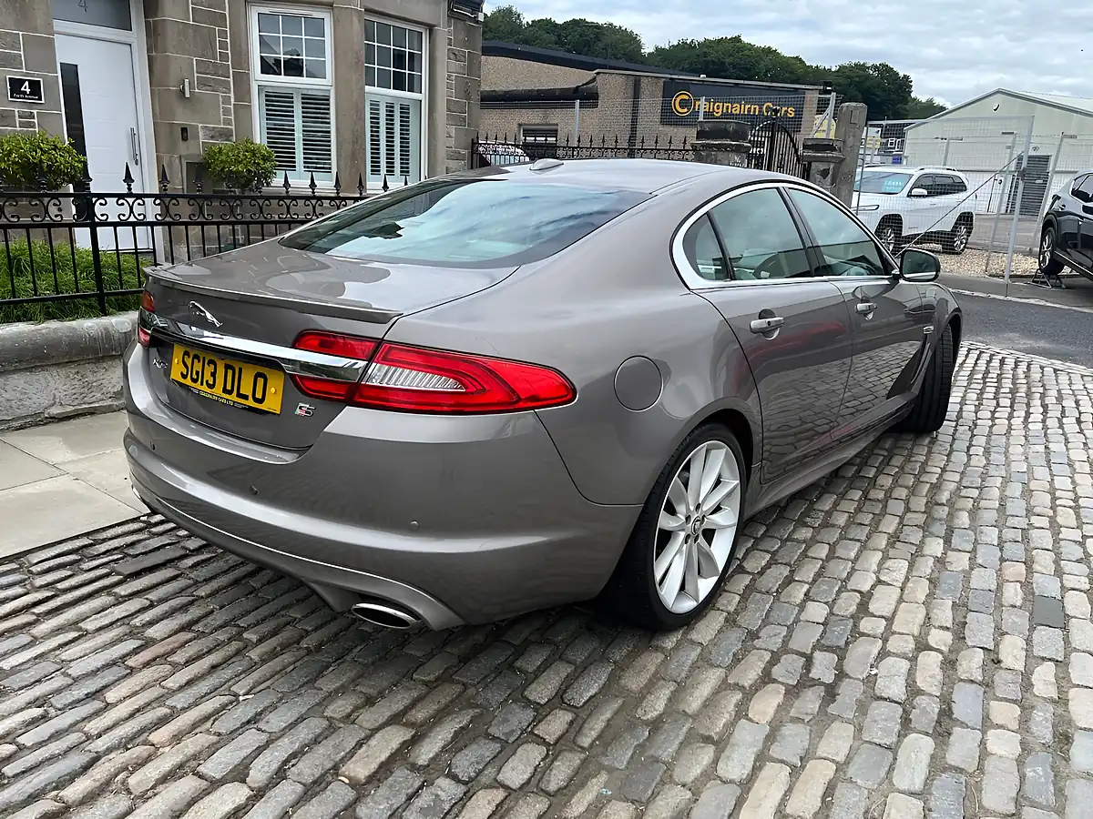 Used 2013 Jaguar Xf S Portfolio Lunar Grey - Interior and Exterior details 10