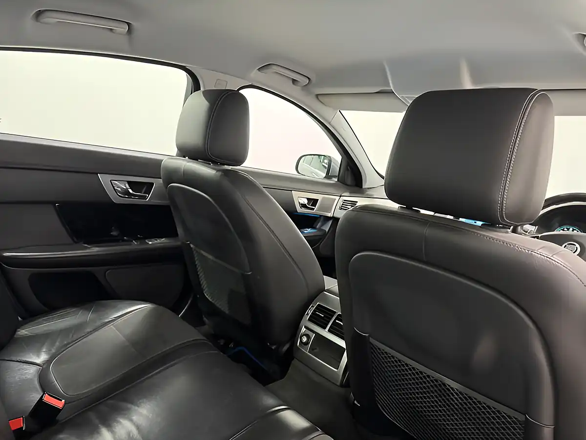 Used 2013 Jaguar Xf Sport Grey - Interior and Exterior details 14