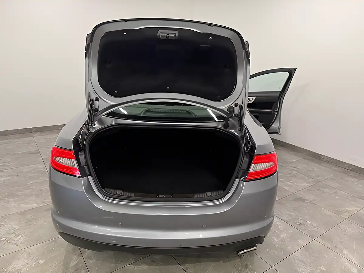 Used 2013 Jaguar Xf Sport Grey - Interior and Exterior details 15