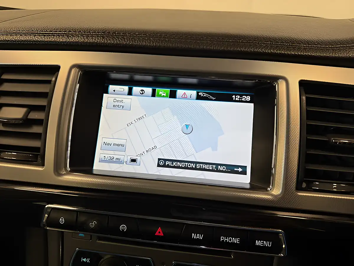 Used 2013 Jaguar Xf Sport Grey - Interior and Exterior details 19