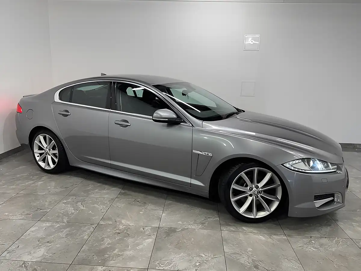 Used 2013 Jaguar Xf Sport Grey - Interior and Exterior details 2