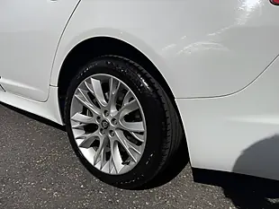 Used 2013 Jaguar Xf Sport White - Interior and Exterior details 9