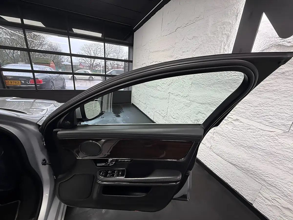 Used 2013 Jaguar Xj Portfolio Silver - Interior and Exterior details 19