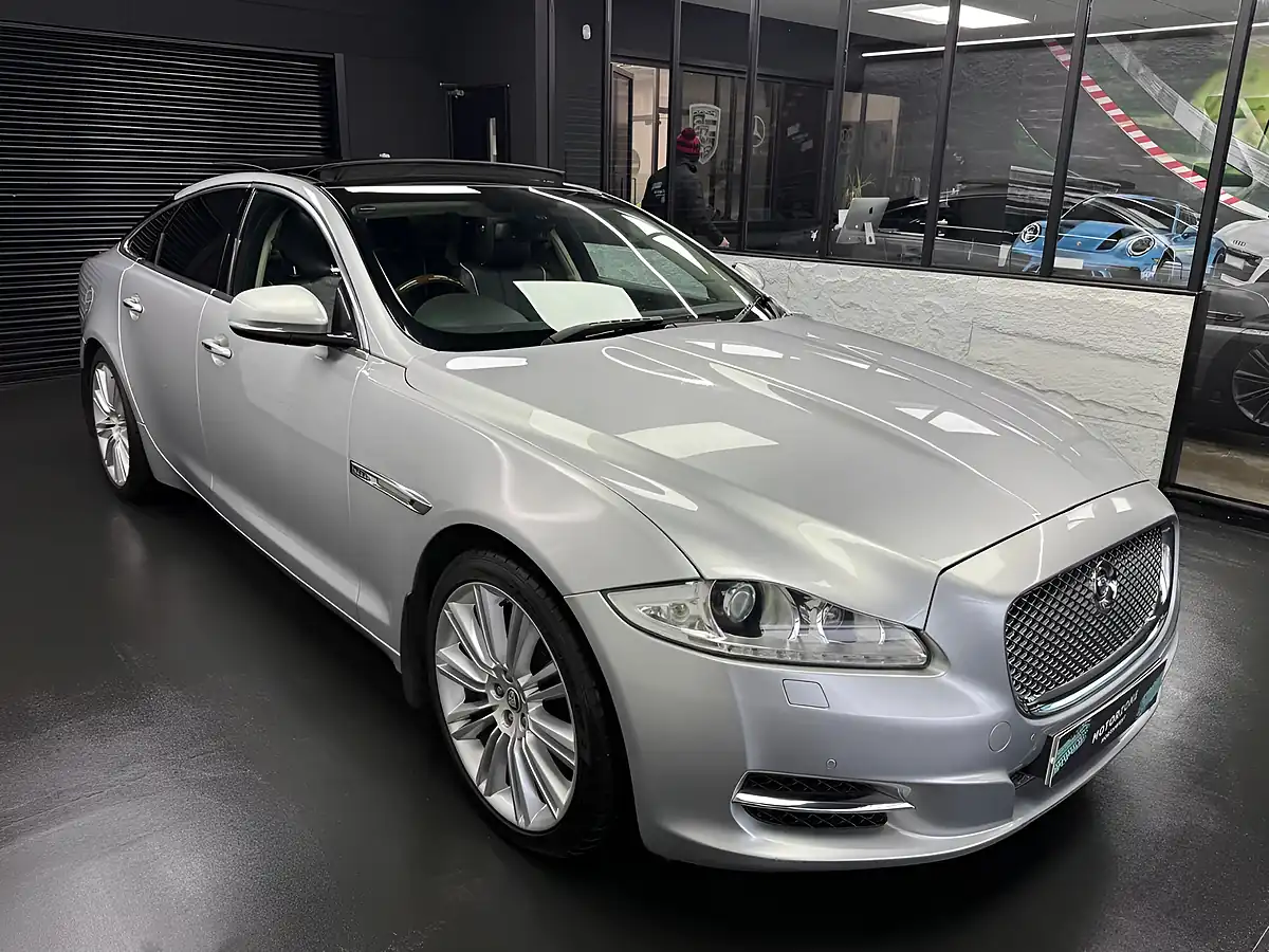 Used 2013 Jaguar Xj Portfolio Silver - Interior and Exterior details 3