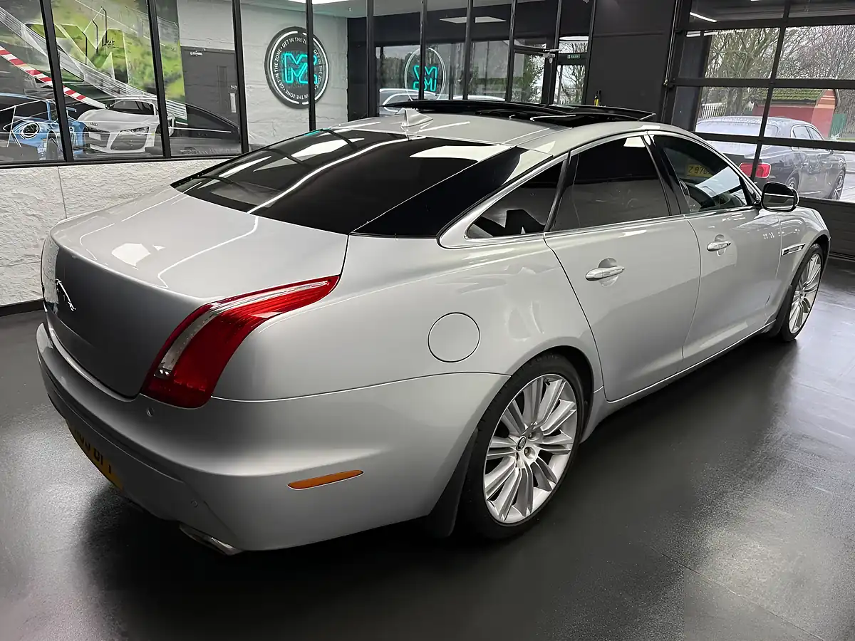 Used 2013 Jaguar Xj Portfolio Silver - Interior and Exterior details 6