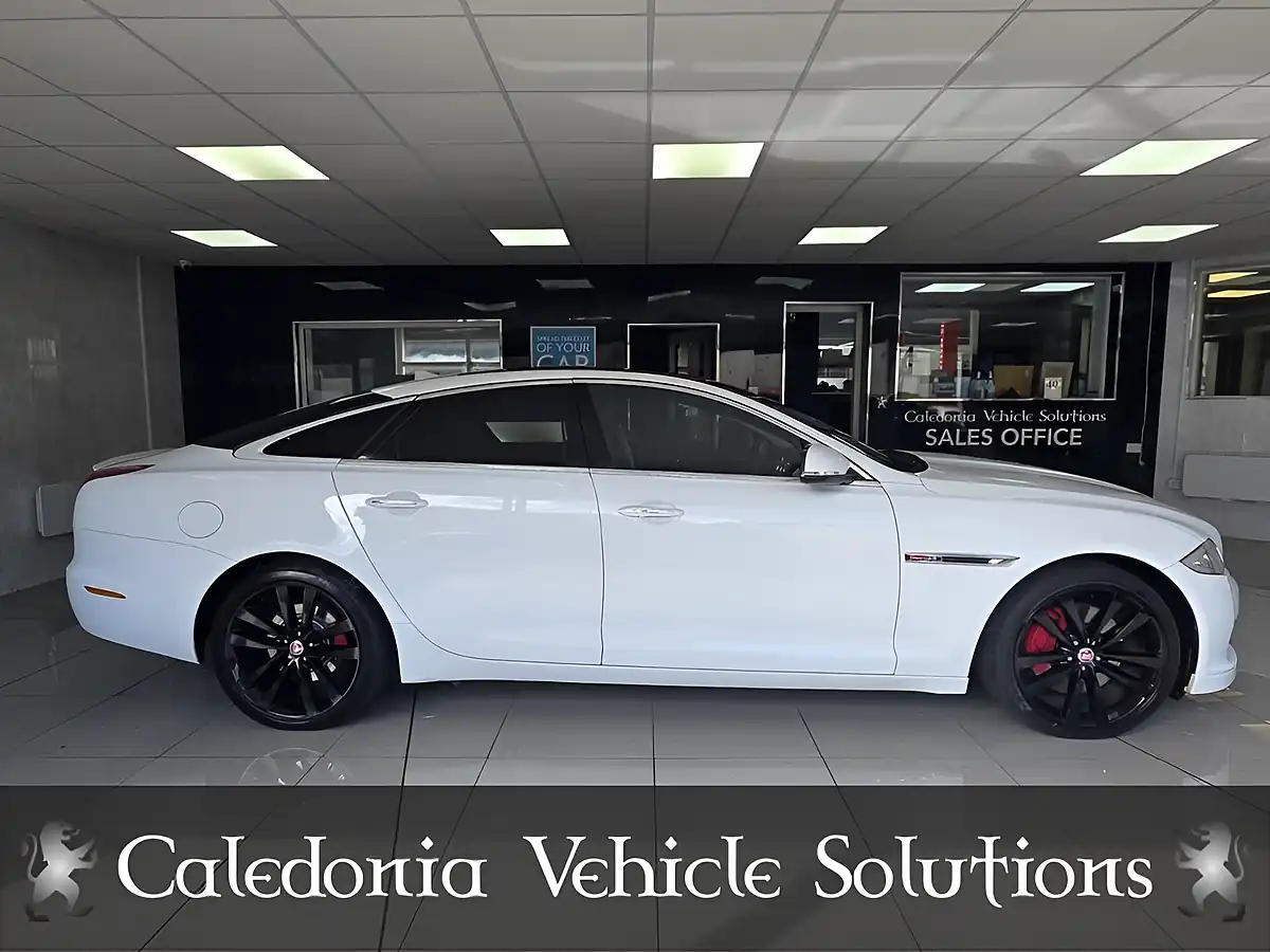 Used 2013 Jaguar Xj Portfolio White - Interior and Exterior details 8