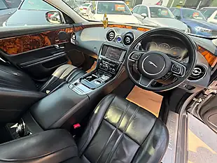 Used 2013 Jaguar Xj Premium Luxury Grey - Interior and Exterior details 12