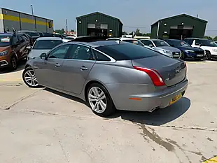 Used 2013 Jaguar Xj Premium Luxury Grey - Interior and Exterior details 7