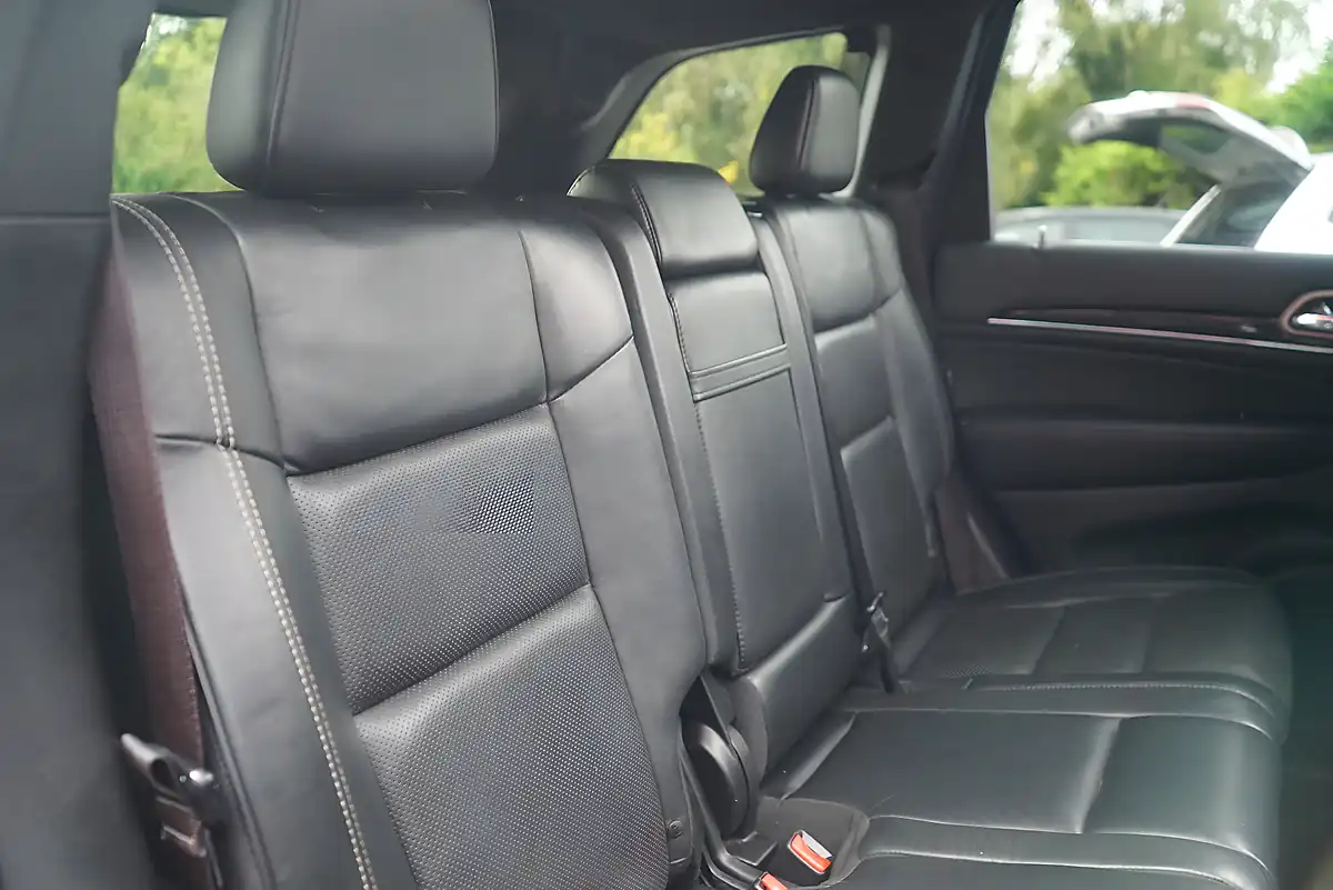 Used 2013 Jeep Grand Cherokee Overland Grey - Interior and Exterior details 16