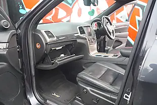 Used 2013 Jeep Grand Cherokee Overland Grey - Interior and Exterior details 19