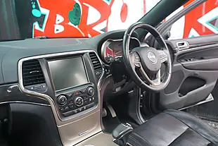 Used 2013 Jeep Grand Cherokee Overland Grey - Interior and Exterior details 20