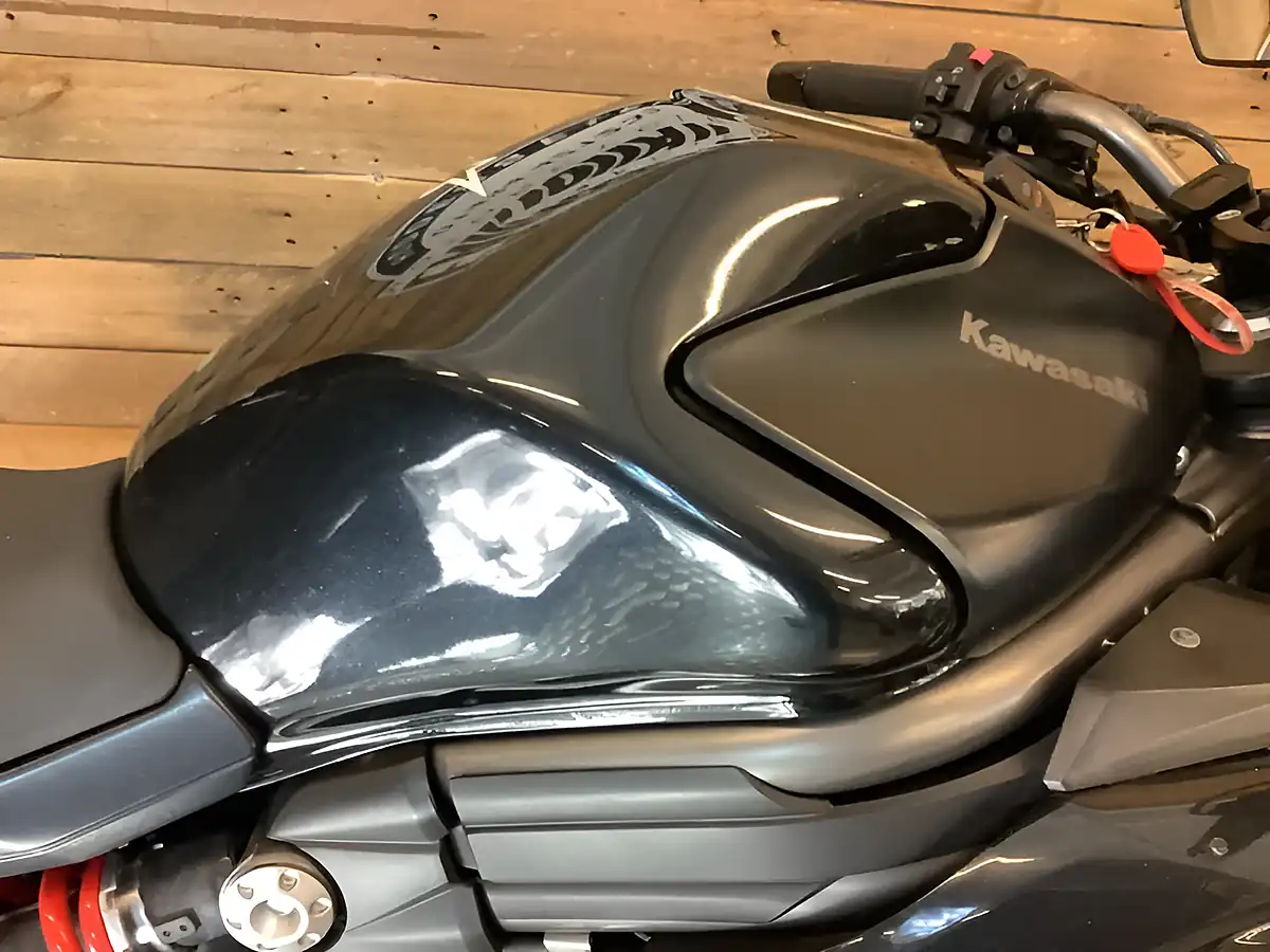 Used 2013 Kawasaki ER-6 Black - Interior and Exterior details 7