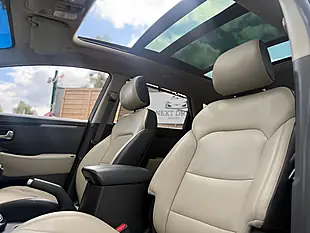 Used 2013 Kia Carens Ecodynamics 3 Blue - Interior and Exterior details 17