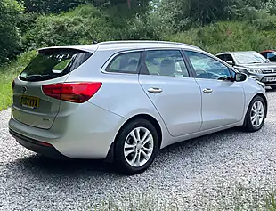 Used 2013 Kia Ceed Ceed 2 Ecodynamics Silver Storm - Interior and Exterior details 3