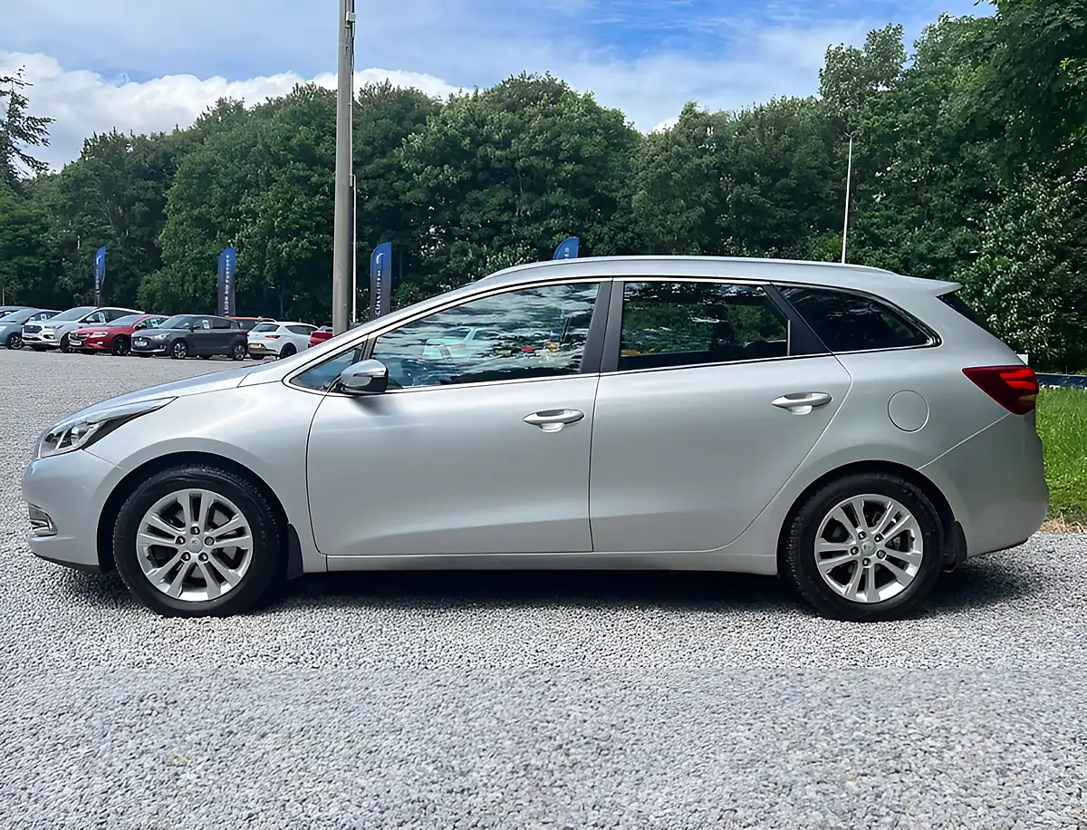 Used 2013 Kia Ceed Ceed 2 Ecodynamics Silver Storm - Interior and Exterior details 6