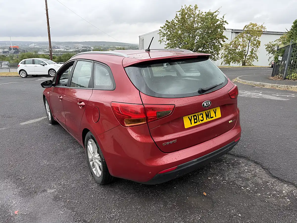Used 2013 Kia Ceed Ecodynamics 1 Red - Interior and Exterior details 6