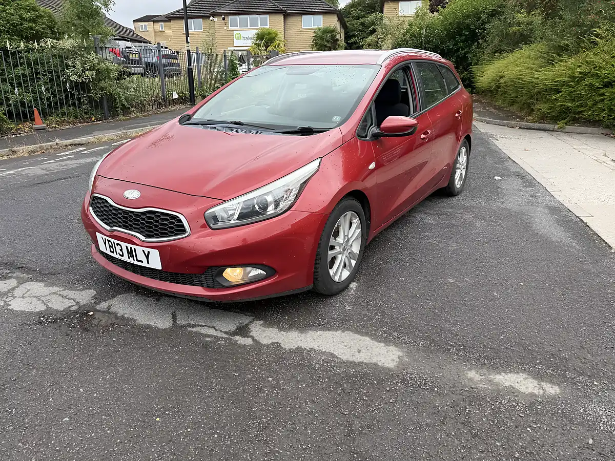 Used 2013 Kia Ceed Ecodynamics 1 Red - Interior and Exterior details 9