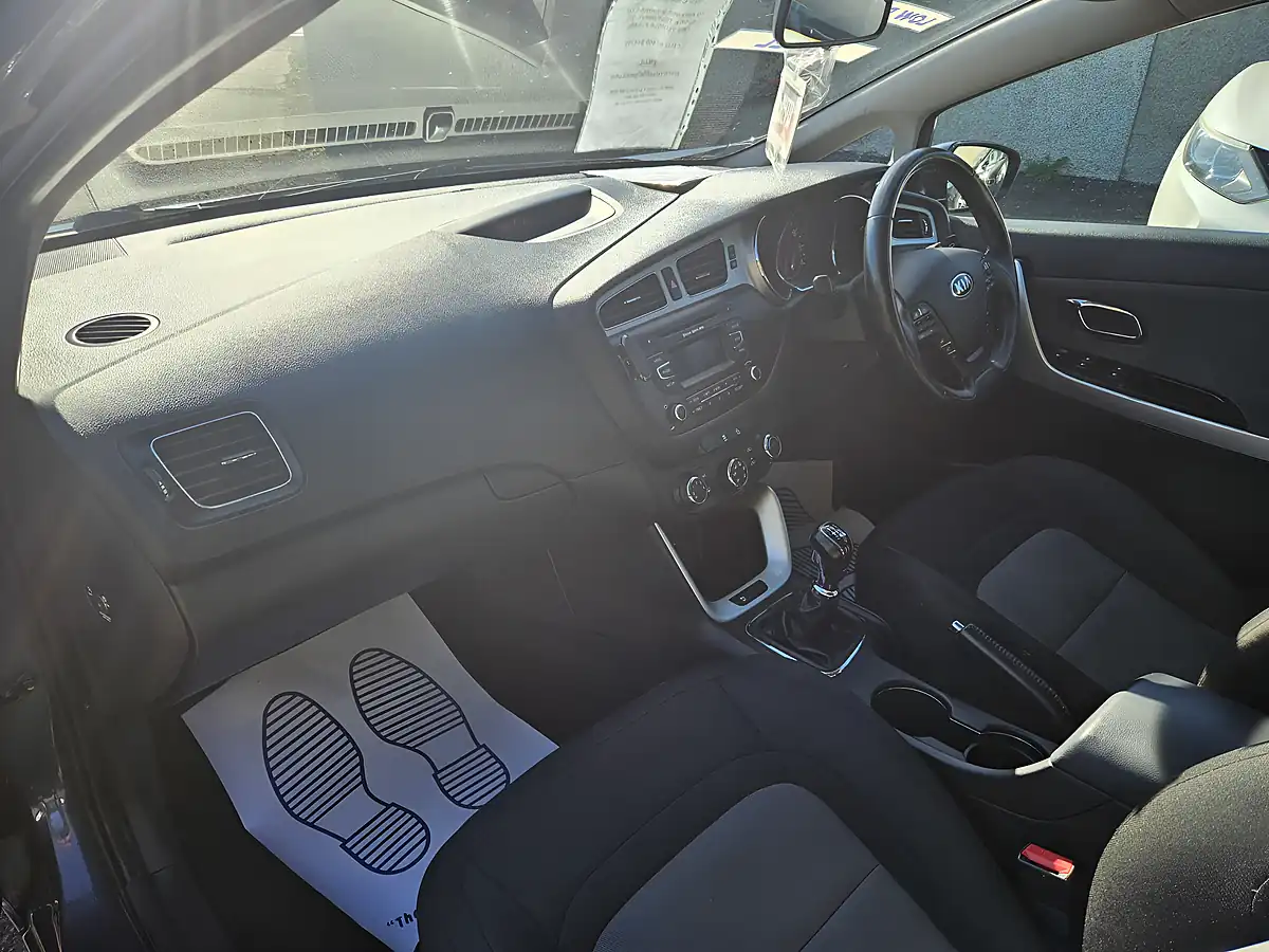 Used 2013 Kia Ceed Ecodynamics 2 Blue - Interior and Exterior details 12