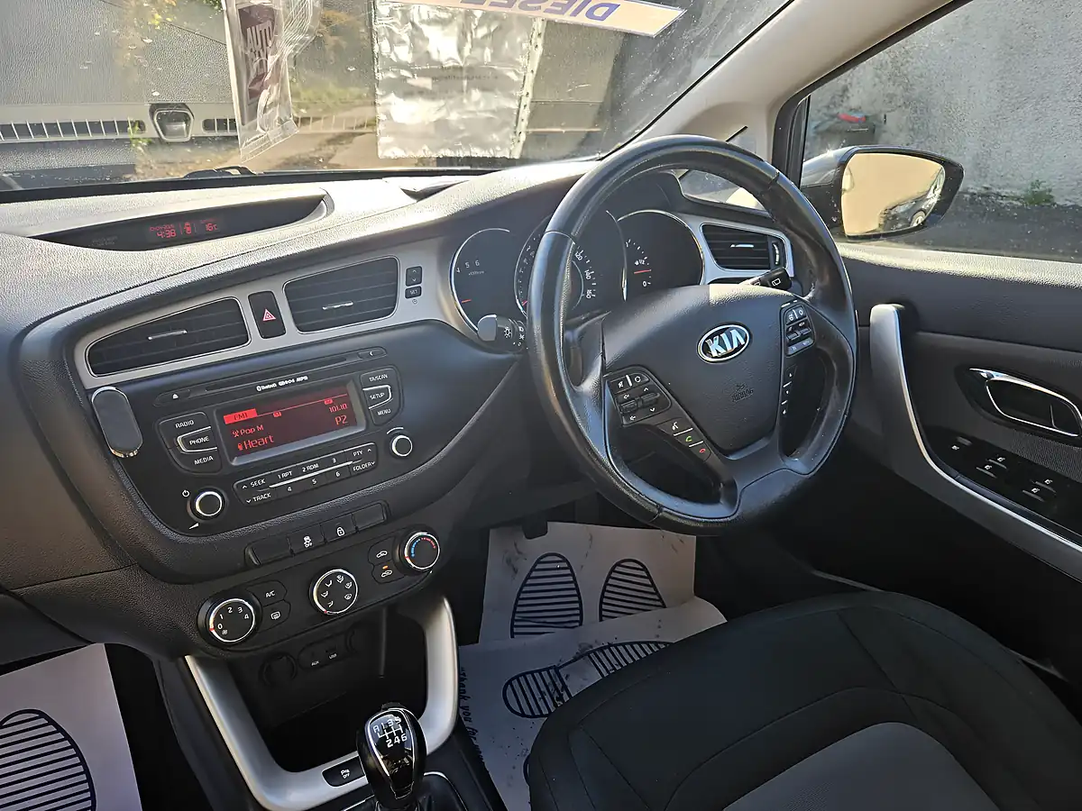 Used 2013 Kia Ceed Ecodynamics 2 Blue - Interior and Exterior details 13