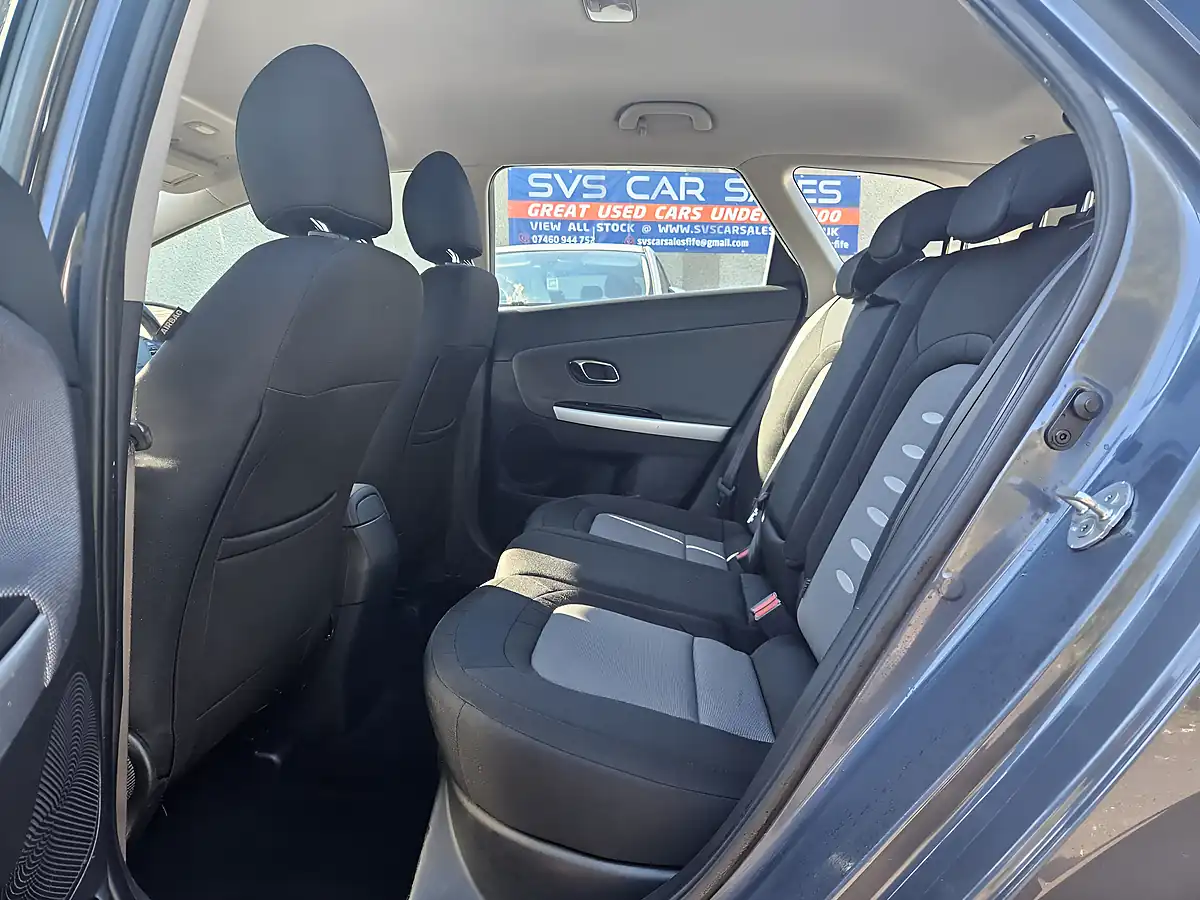 Used 2013 Kia Ceed Ecodynamics 2 Blue - Interior and Exterior details 17
