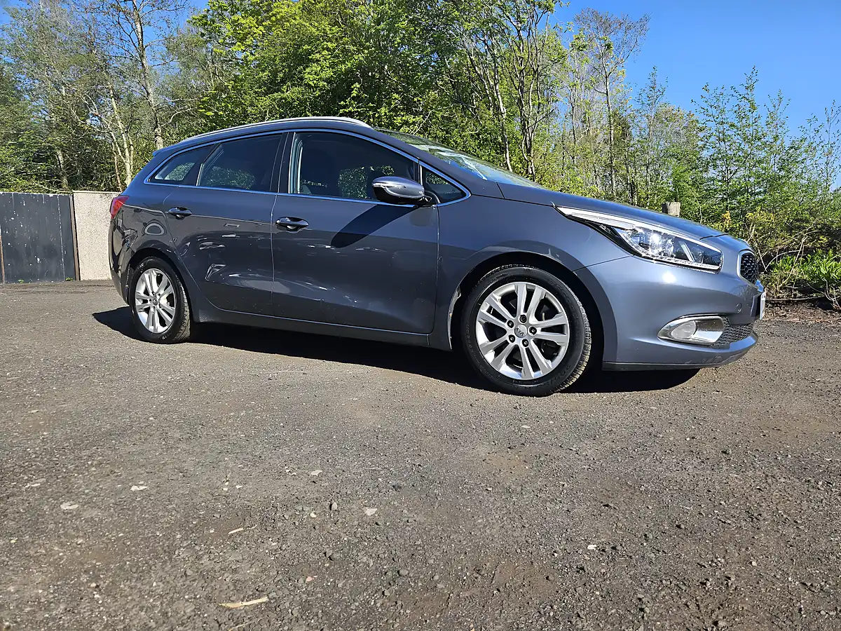 Used 2013 Kia Ceed Ecodynamics 2 Blue - Interior and Exterior details 5