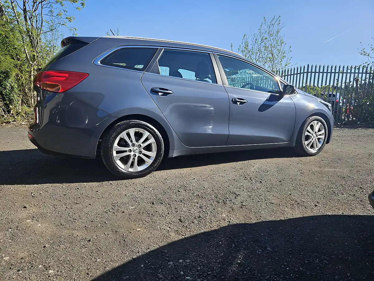 Used 2013 Kia Ceed Ecodynamics 2 Blue - Interior and Exterior details 6