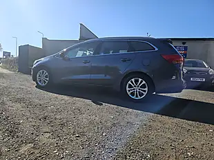 Used 2013 Kia Ceed Ecodynamics 2 Blue - Interior and Exterior details 8