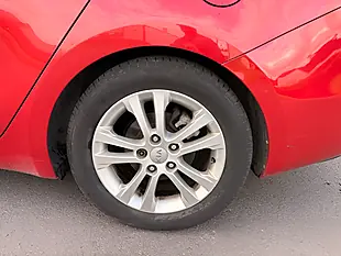 Used 2013 Kia Ceed Ecodynamics 2 Red - Interior and Exterior details 20