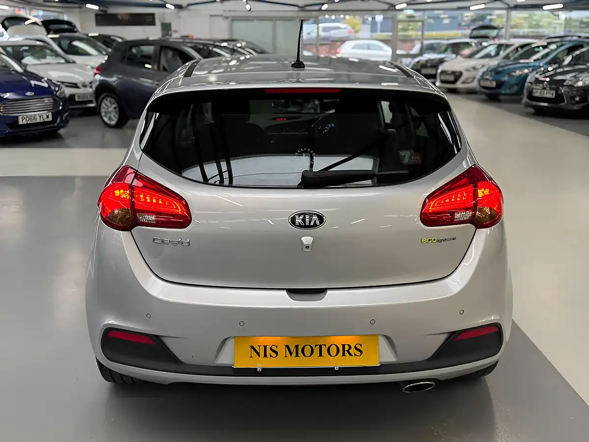 Used 2013 Kia Ceed Ecodynamics 3 Silver - Interior and Exterior details 10