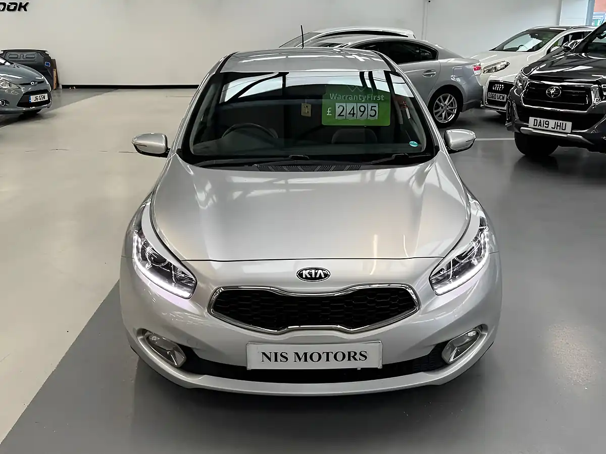 Used 2013 Kia Ceed Ecodynamics 3 Silver - Interior and Exterior details 6
