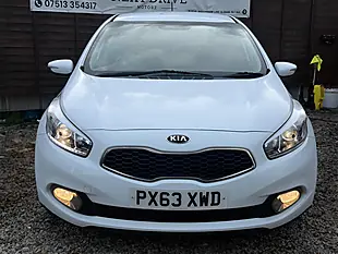 Used 2013 Kia Ceed Ecodynamics 3 White - Interior and Exterior details 4