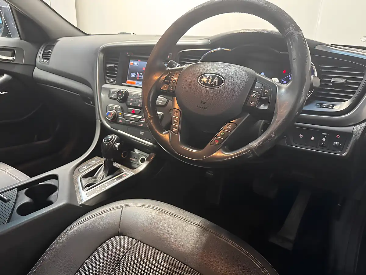 Used 2013 Kia Optima 2 Tech Black - Interior and Exterior details 3