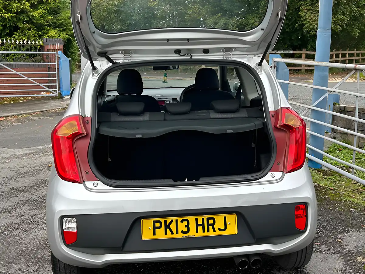 Used 2013 Kia Picanto 1 Silver - Interior and Exterior details 10