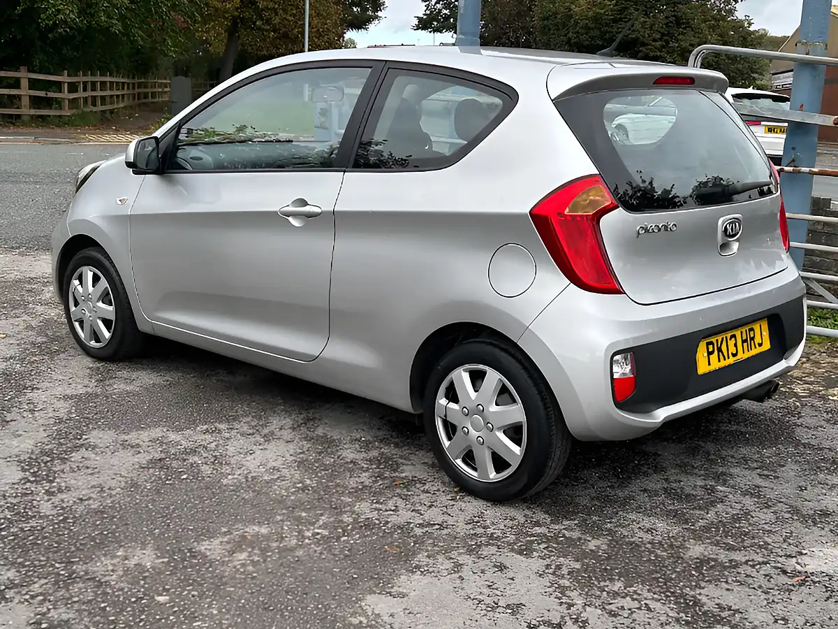 Used 2013 Kia Picanto 1 Silver - Interior and Exterior details 5