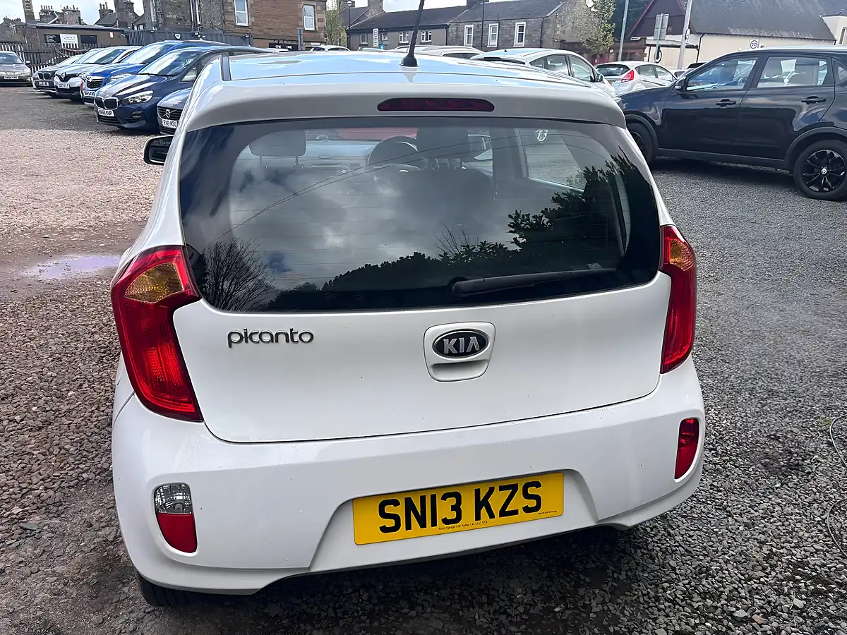 Used 2013 Kia Picanto 1 White - Interior and Exterior details 11