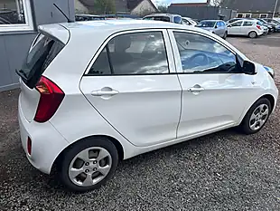 Used 2013 Kia Picanto 1 White - Interior and Exterior details 13