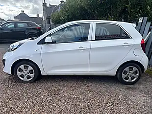 Used 2013 Kia Picanto 1 White - Interior and Exterior details 8