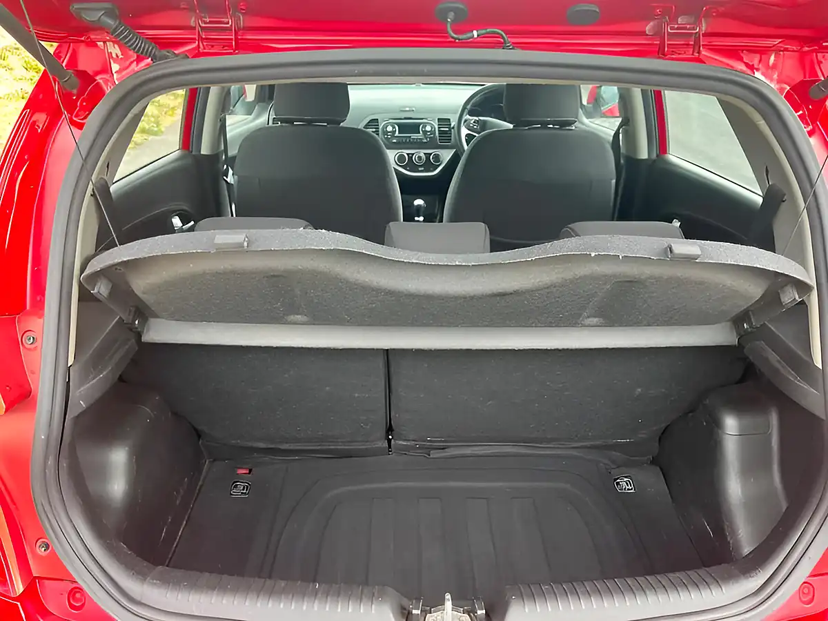 Used 2013 Kia Picanto 2 Blaze Red - Interior and Exterior details 8