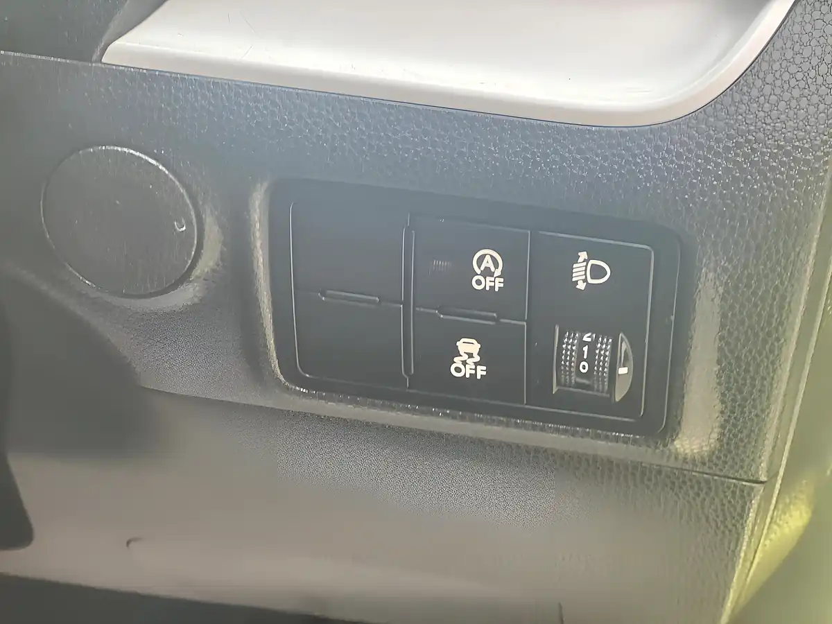 Used 2013 Kia Picanto 2 Green - Interior and Exterior details 12