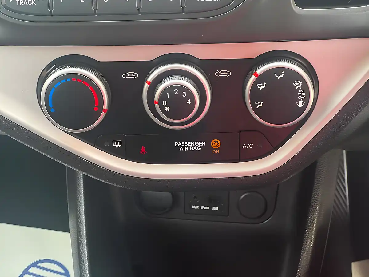 Used 2013 Kia Picanto 2 Green - Interior and Exterior details 14
