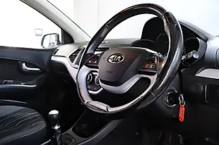 Used 2013 Kia Picanto 2 White - Interior and Exterior details 11