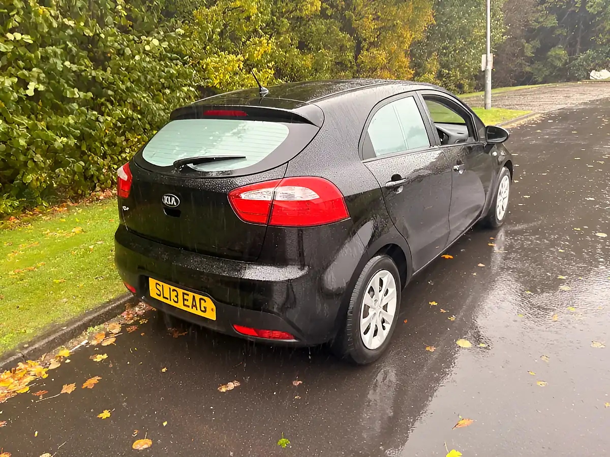 Used 2013 Kia Rio 1 Black - Interior and Exterior details 10
