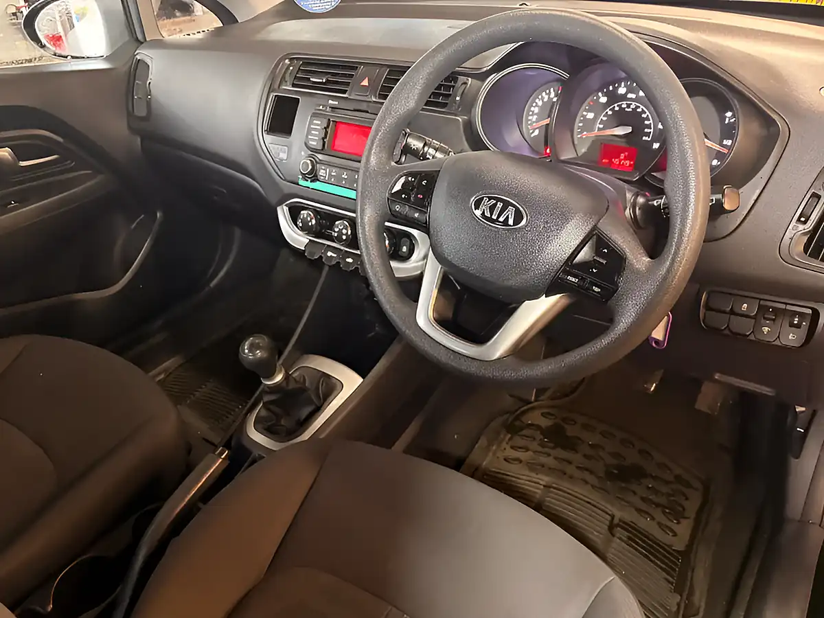 Used 2013 Kia Rio 1 Black - Interior and Exterior details 14