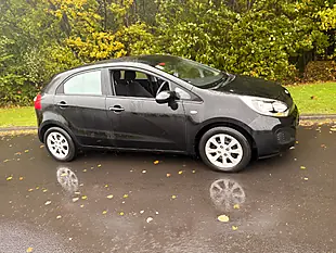 Used 2013 Kia Rio 1 Black - Interior and Exterior details 7