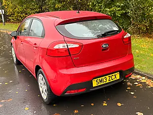 Used 2013 Kia Rio 1 Red - Interior and Exterior details 10